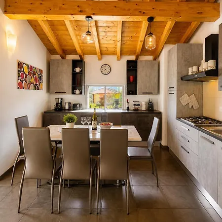 - Panoramic Pool & Stunning View Villa *